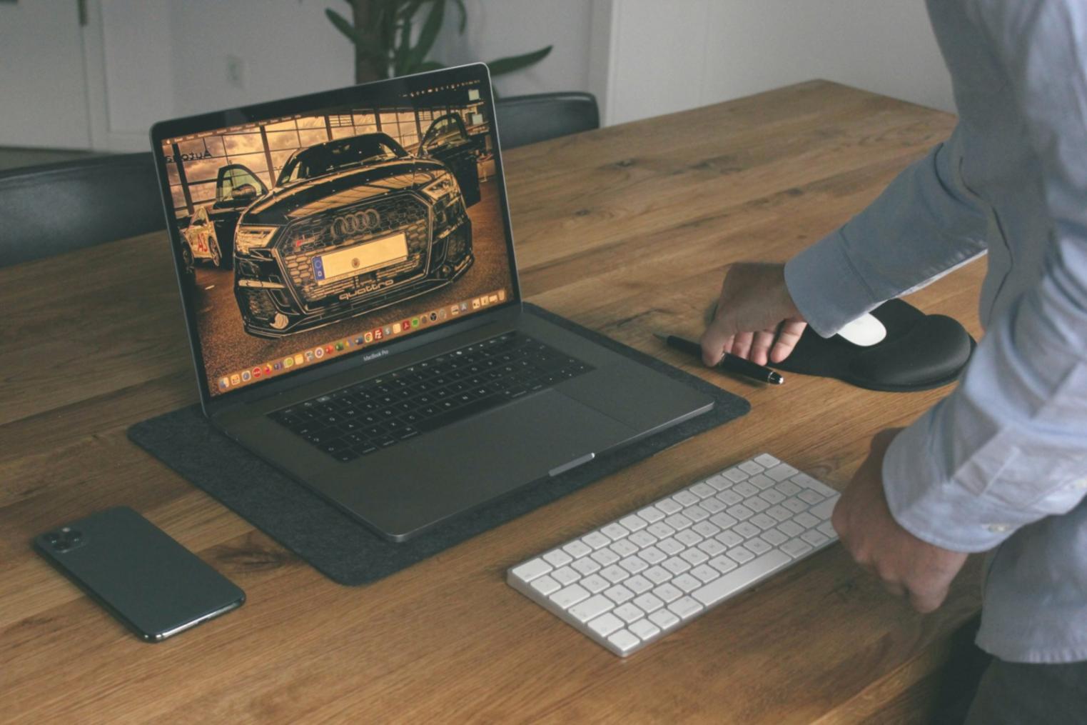 Интерактивная работа с финансовыми моделями в учебной аудитории